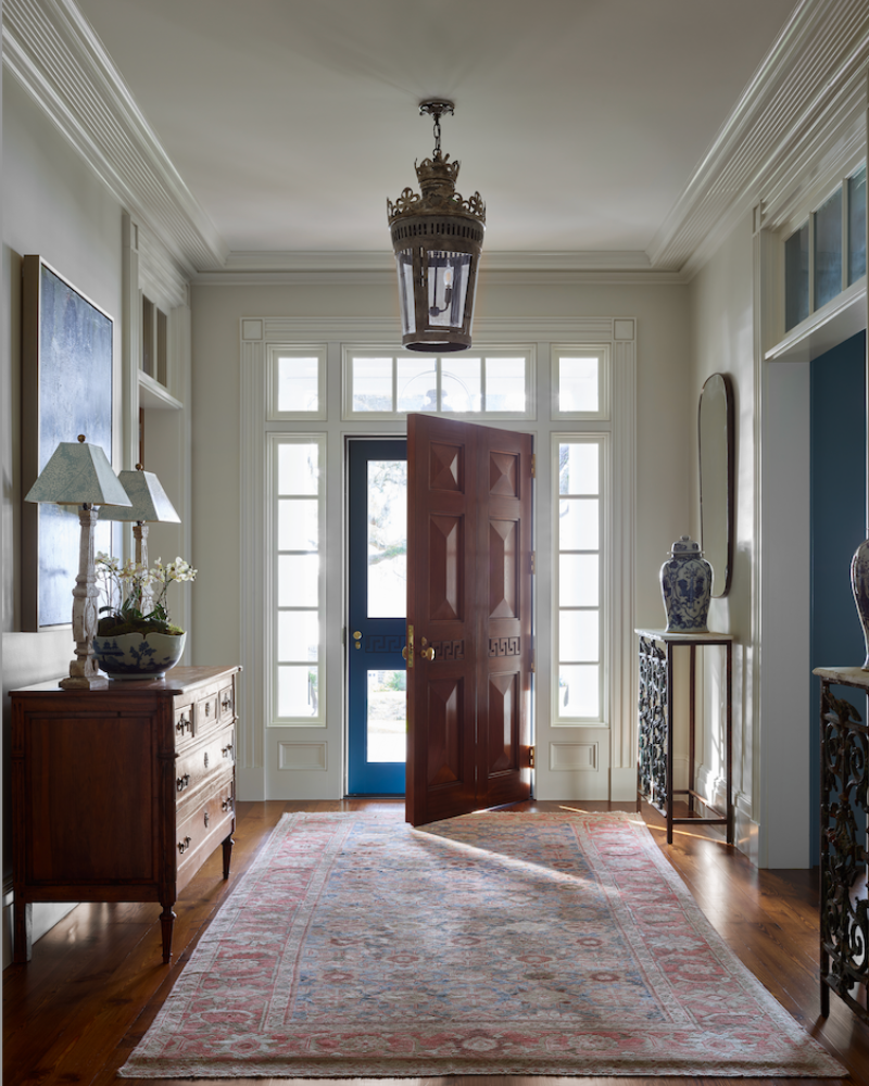 entrance of a traditional isle of hope georgia home