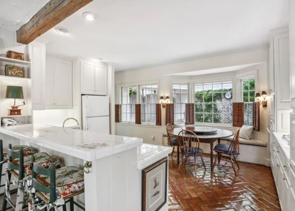 2395 Dellwood Dr NW, Atlanta, GA 30305