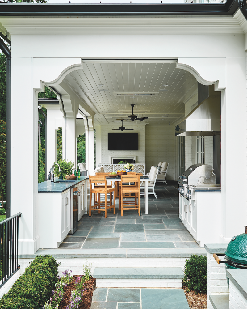 Southern Home Magazine summer cover story- a raleigh home designed by katherine connell design outdoor kitchen and living space