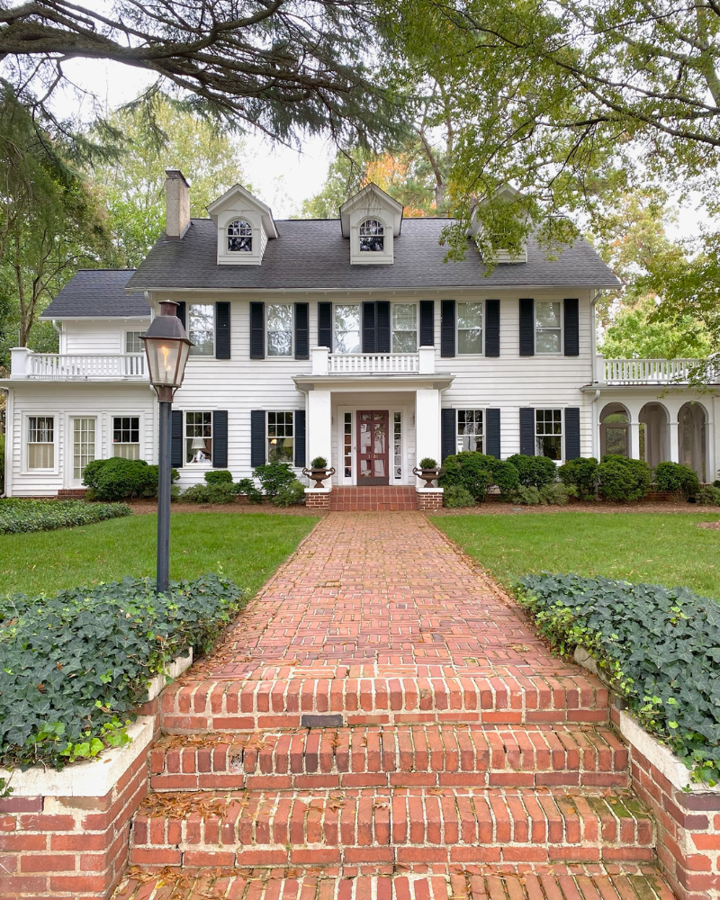classic charlotte north carolina homes in fall in myers parks, eastover and dilworth